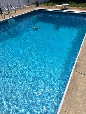 7777 Scottsdale Drive, Newburgh, IN 47630