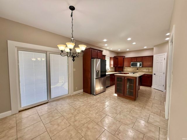 7777 Scottsdale Drive, Newburgh, IN 47630