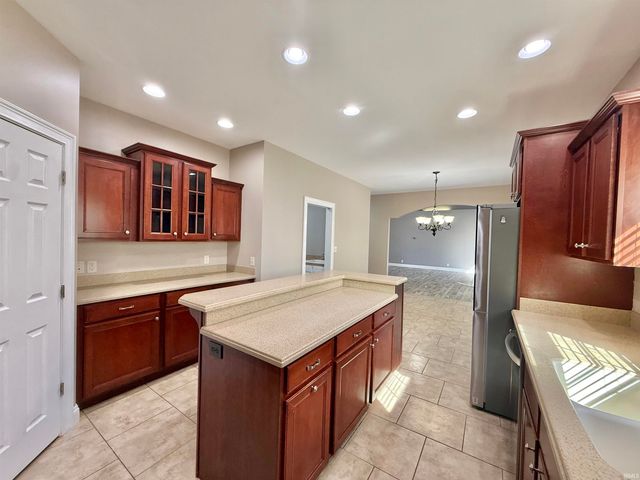 7777 Scottsdale Drive, Newburgh, IN 47630