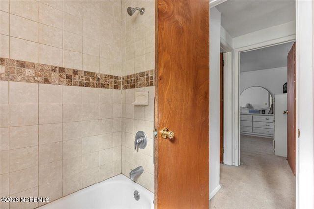 2 Michael Lane, Freehold, NJ 07728