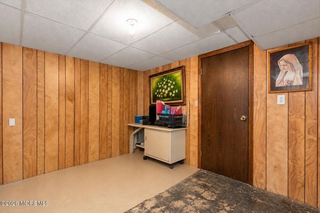 2 Michael Lane, Freehold, NJ 07728