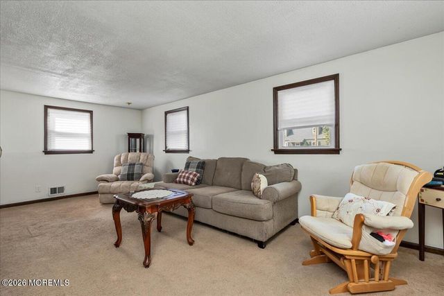 2 Michael Lane, Freehold, NJ 07728