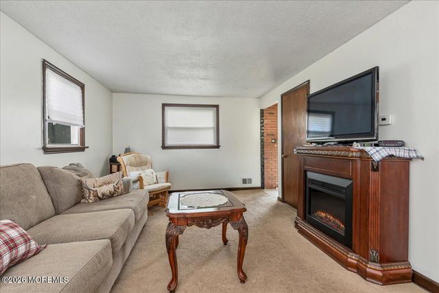 2 Michael Lane, Freehold, NJ 07728