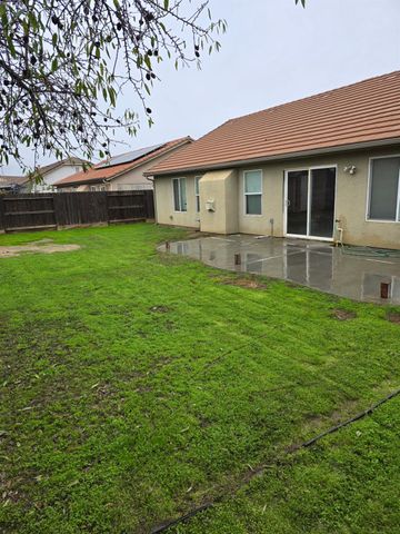 804 Morris Lane, Madera, CA 93637