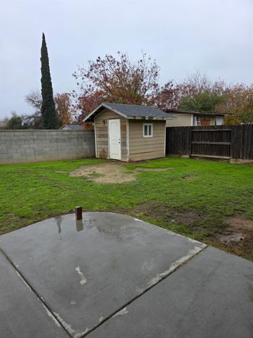 804 Morris Lane, Madera, CA 93637