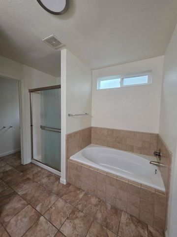 804 Morris Lane, Madera, CA 93637