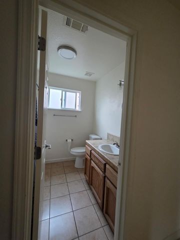 804 Morris Lane, Madera, CA 93637