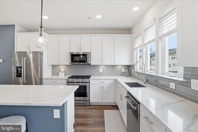 15069 JAXTON SQUARE LN, Haymarket, VA 20169
