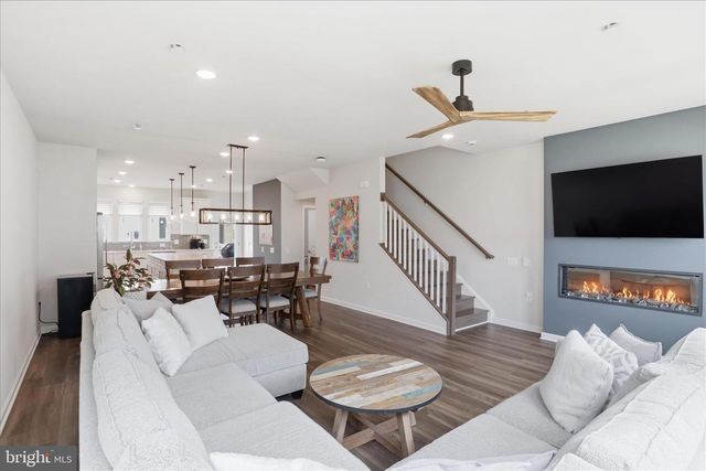15069 JAXTON SQUARE LN, Haymarket, VA 20169