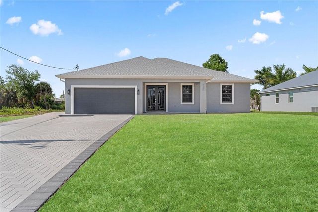 7427 Sea Mist Drive, Port Charlotte, FL 33981