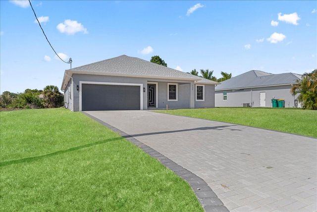 7427 Sea Mist Drive, Port Charlotte, FL 33981
