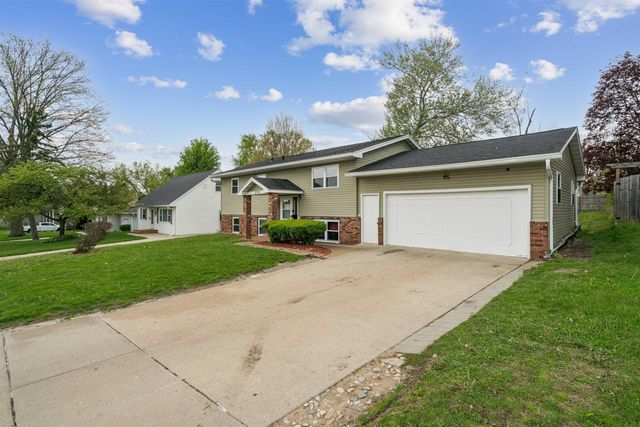 2756 Fairlane Avenue, Waterloo, IA 50702