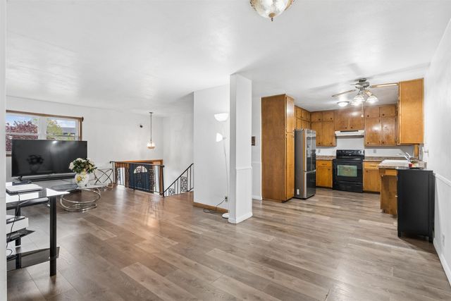 2756 Fairlane Avenue, Waterloo, IA 50702