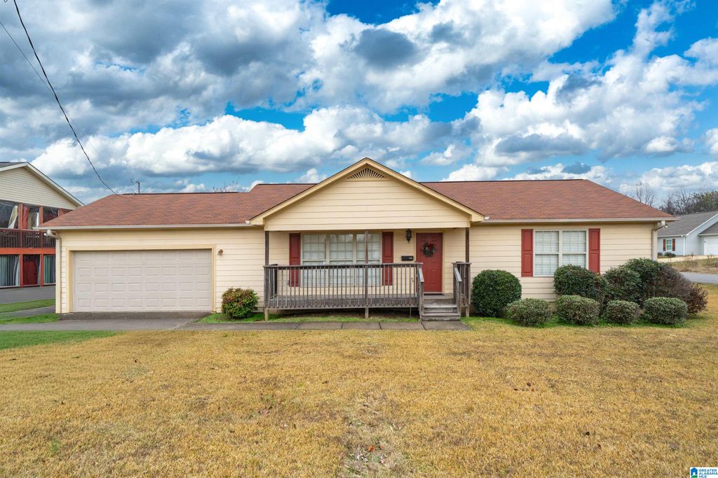 532 9TH AVENUE, Pleasant Grove, AL 35127