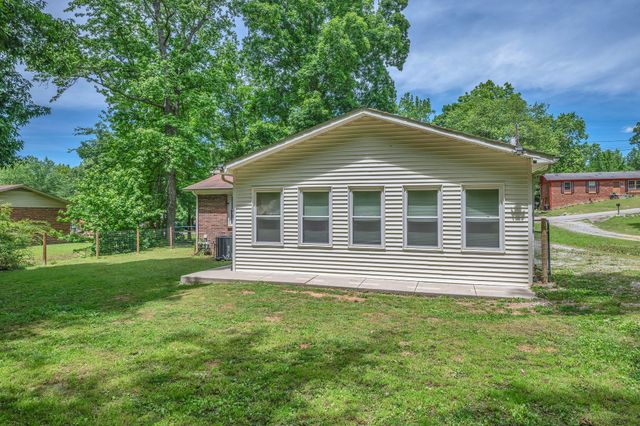 814 Cherokee Dr, New Johnsonville, TN 37134