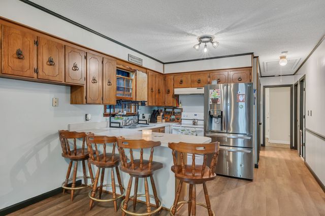 814 Cherokee Dr, New Johnsonville, TN 37134