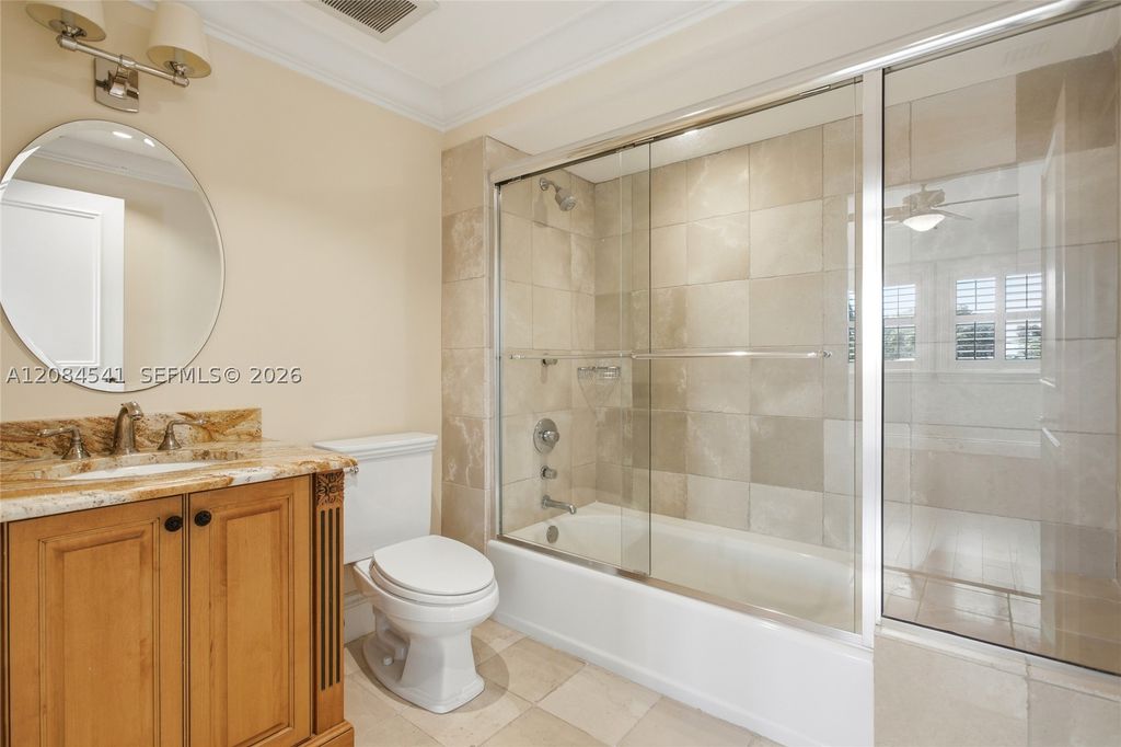 Image 26 of property listing at 2600 Segovia St 703, Coral Gables, FL 33134
