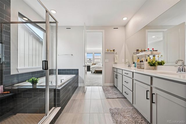 8491 Hotchkiss Loop, Littleton, CO 80125