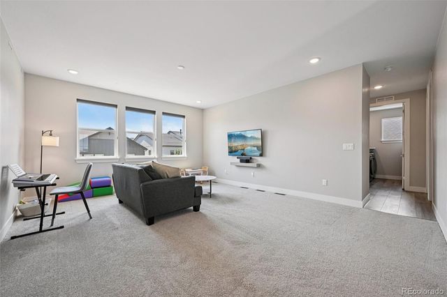 8491 Hotchkiss Loop, Littleton, CO 80125