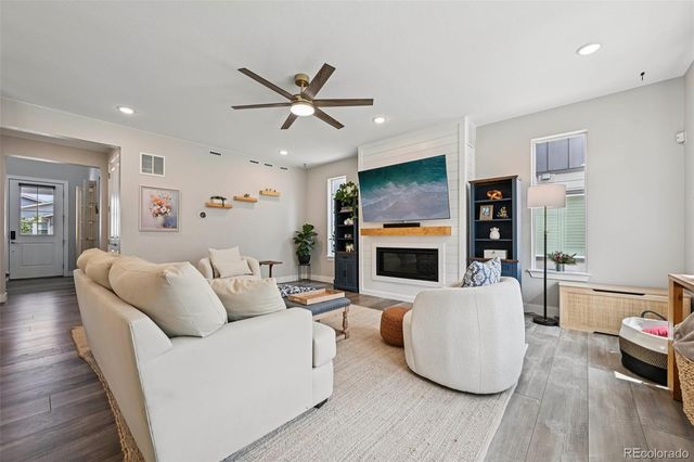 8491 Hotchkiss Loop, Littleton, CO 80125