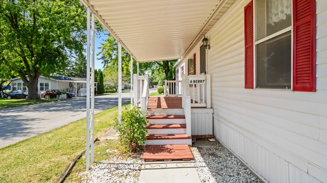 6 Berry Lane, Bourbonnais, IL 60914