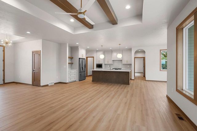 1582 RED HAWK LANDING TRAIL, De Pere, WI 54115