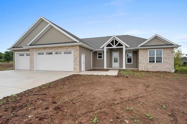 1582 RED HAWK LANDING TRAIL, De Pere, WI 54115