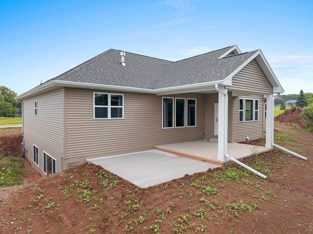 1582 RED HAWK LANDING TRAIL, De Pere, WI 54115