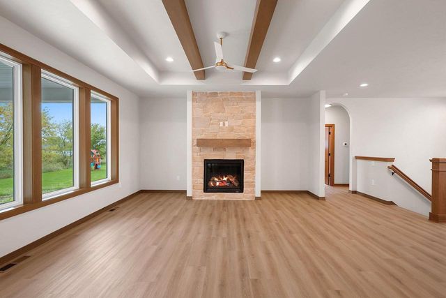 1582 RED HAWK LANDING TRAIL, De Pere, WI 54115