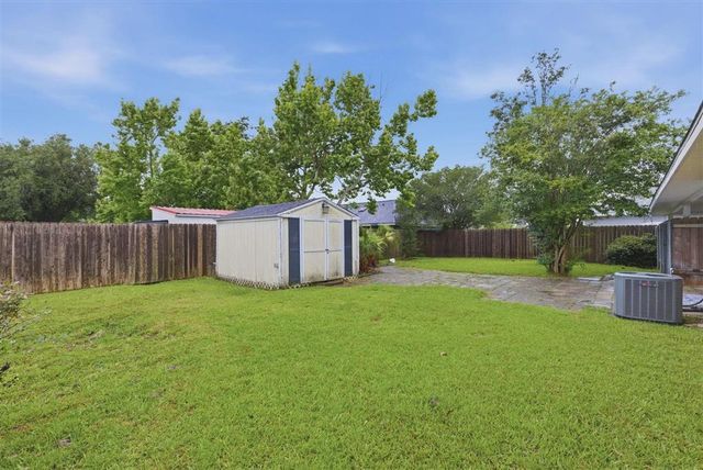 1009 Inverery Drive, Lake Charles, LA 70605