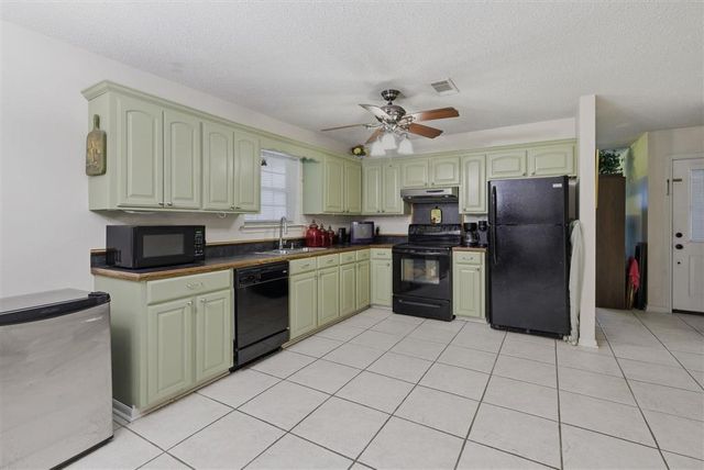 1009 Inverery Drive, Lake Charles, LA 70605