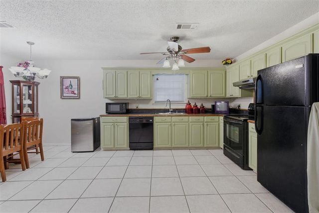 1009 Inverery Drive, Lake Charles, LA 70605