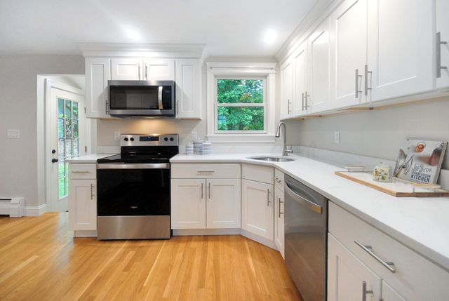 1 Duggan Rd, Acton, MA 01720