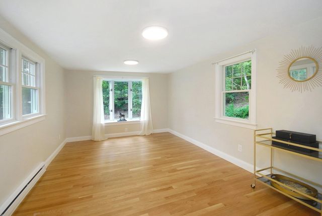 1 Duggan Rd, Acton, MA 01720