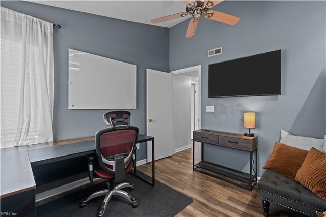 4702 Red Duck CT, Virginia Beach, VA 23462