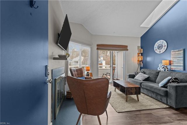 4702 Red Duck CT, Virginia Beach, VA 23462