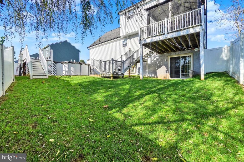 Image 30 of property listing at 450 ABBEY DR, Mount Wolf, PA 17347