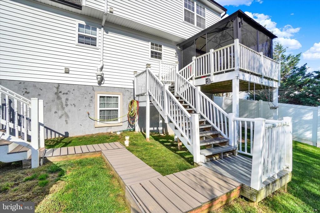 Image 34 of property listing at 450 ABBEY DR, Mount Wolf, PA 17347