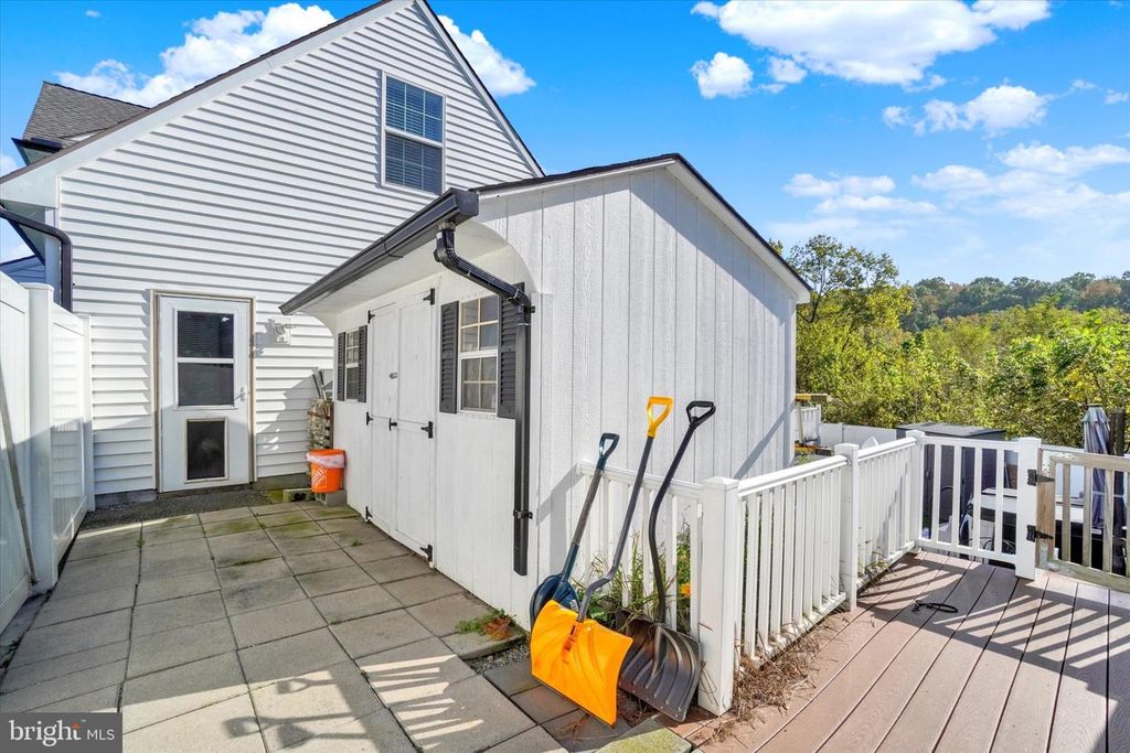 Image 38 of property listing at 450 ABBEY DR, Mount Wolf, PA 17347