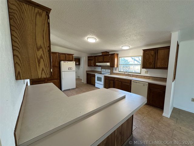 6 S Prince, Haywood, OK 74501