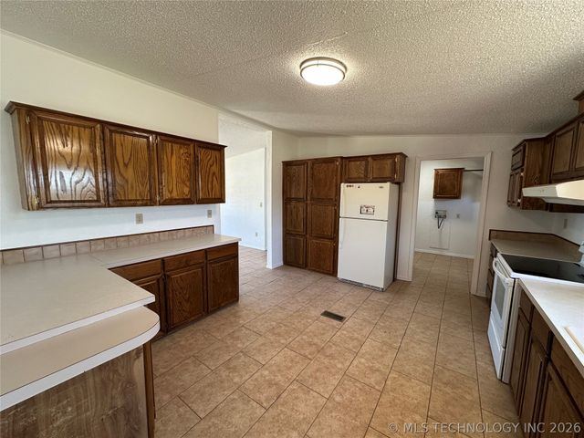 6 S Prince, Haywood, OK 74501