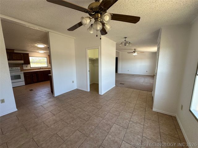 6 S Prince, Haywood, OK 74501