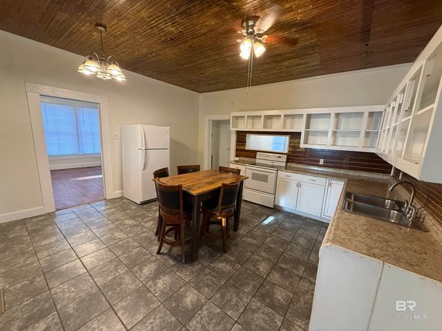 401 Hall Avenue, Bay Minette, AL 36507