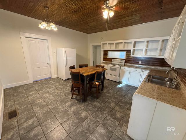 401 Hall Avenue, Bay Minette, AL 36507