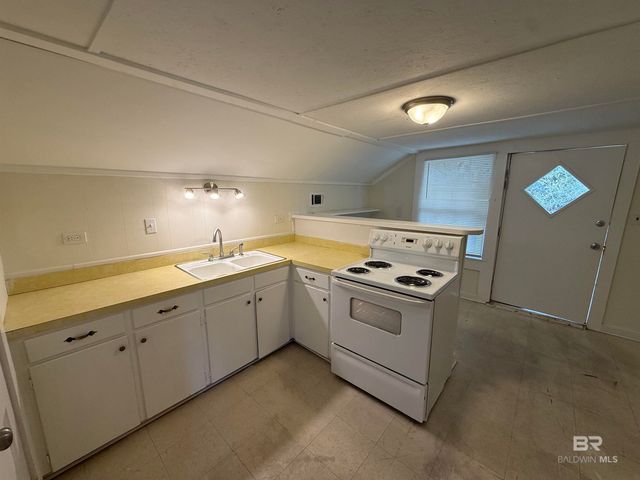 401 Hall Avenue, Bay Minette, AL 36507