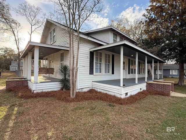 401 Hall Avenue, Bay Minette, AL 36507