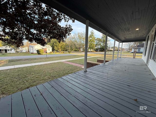 401 Hall Avenue, Bay Minette, AL 36507
