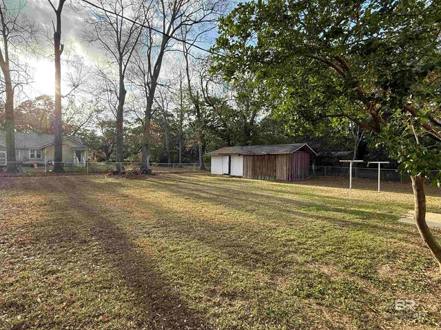 401 Hall Avenue, Bay Minette, AL 36507