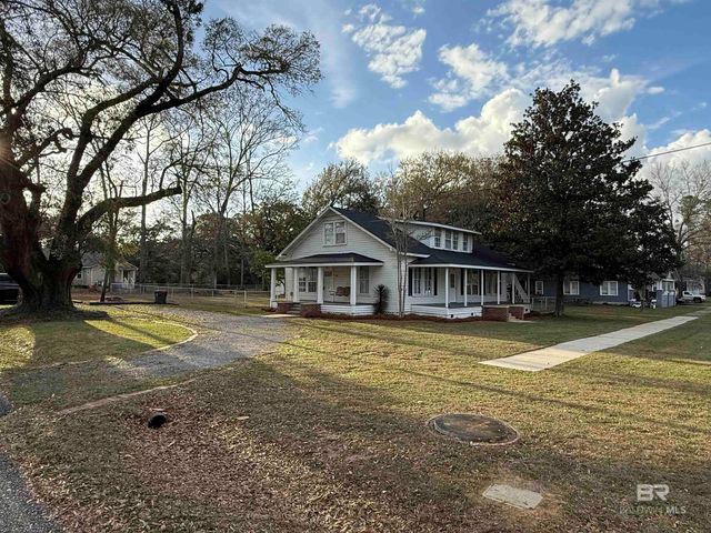 401 Hall Avenue, Bay Minette, AL 36507