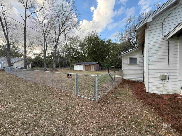 401 Hall Avenue, Bay Minette, AL 36507